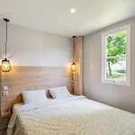 Maison De - Parc De Papillon