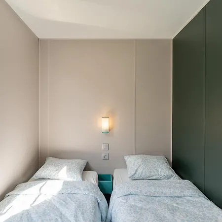 Maison De - Parc De Papillon