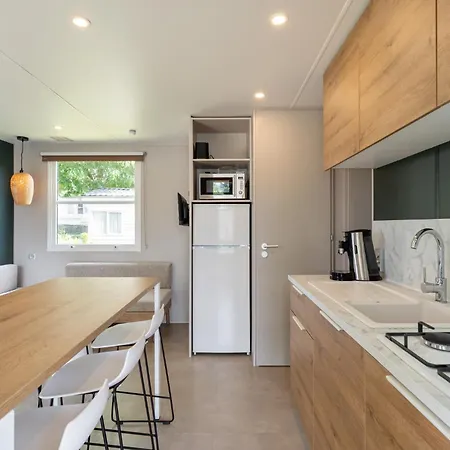 Maison De - Parc De Papillon Holiday home