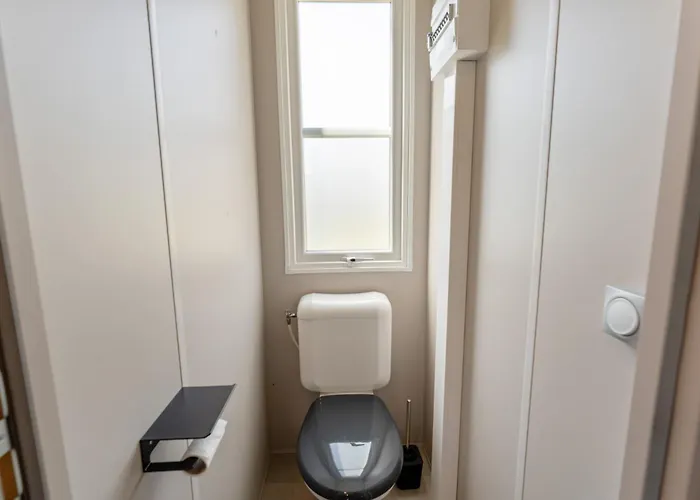 Maison De - Parc De Papillon