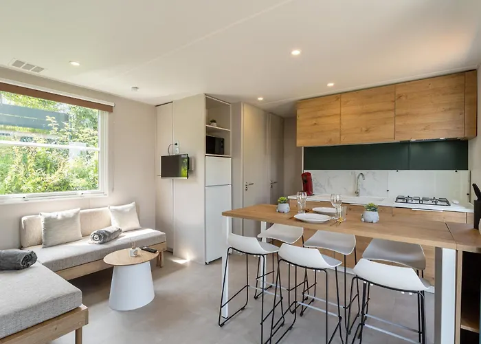 Maison De - Parc De Papillon * Bouillon