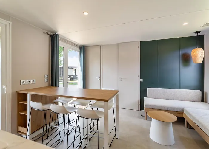 Maison De - Parc De Papillon *