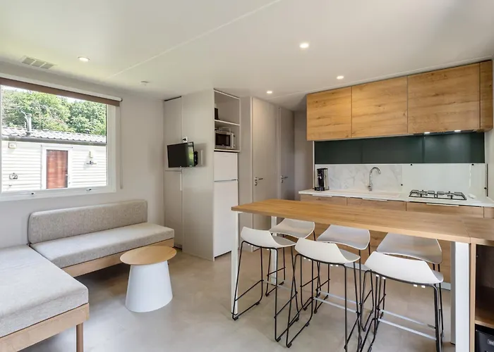 Maison De - Parc De Papillon *