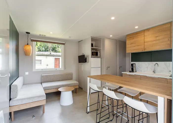 Maison De - Parc De Papillon Bouillon