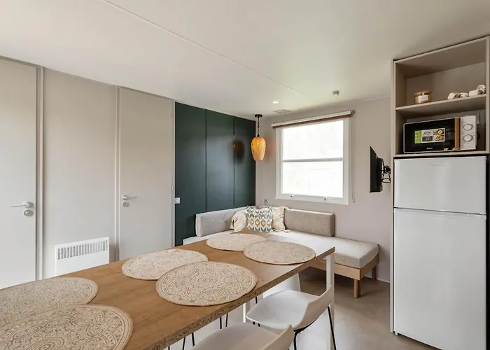 Maison De - Parc De Papillon * Bouillon